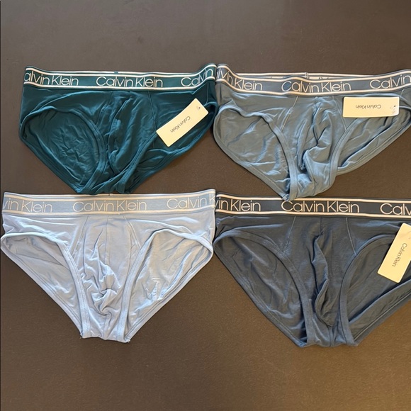 Calvin Klein Men's Briefs in Blue Tones. New set of 4.  Medium - Picture 1 of 6